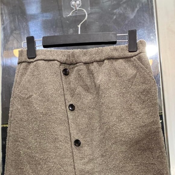 Elegant Long Evening Dress with Side Slit - Picture 2 of 4